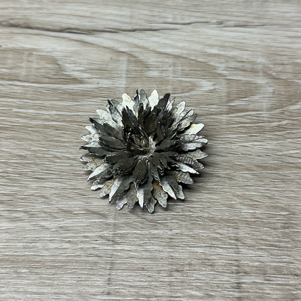 Vintage‎ Sterling Silver Flower Brooch
